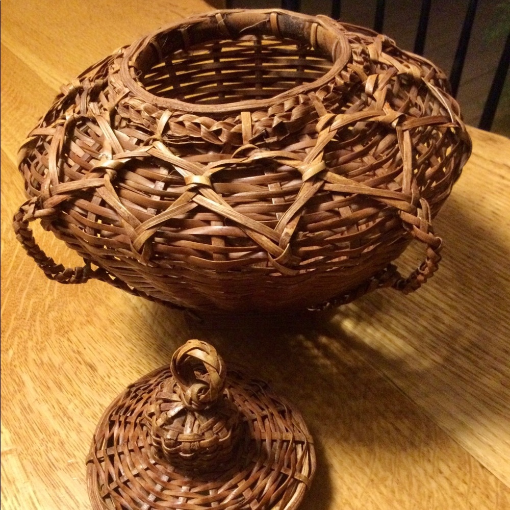 Unique woven vintage basket with lid